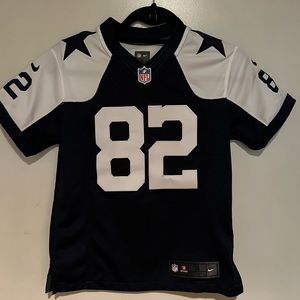 Boys size small -Dallas cowboy jersey… Witten #82
